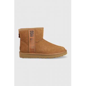 UGG cizme de zăpadă din piele întoarsă Classic Mini Slide Logo culoarea: maro 1134962.CHE