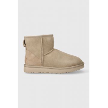 UGG cizme de zapada din piele intoarsa Classic Mini II culoarea bej, 1016222