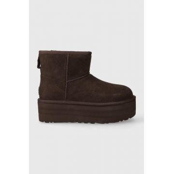 UGG cizme de zăpadă din piele întoarsă Classic Mini Platform culoarea maro, 1134991