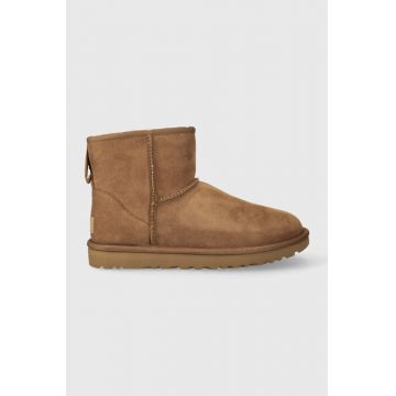 UGG cizme de zapada din piele intoarsa Classic Mini Regenerate culoarea maro, 1137050