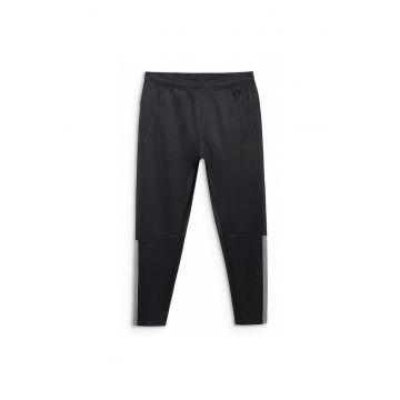 Pantaloni Antrenament Barbati -  Croiala Regular - Elastici - Negru - Uscare Rapida - Confortabil - Multi Active