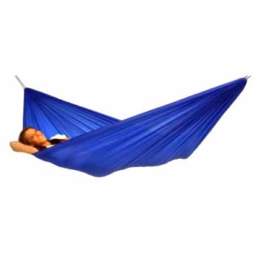 Hamac din panza albastru