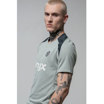 Tricou cu Dri Fit si decolteu la baza gatului pentru fotbal - Alb/Verde pal