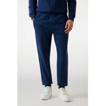 Pantaloni de trening cu benzi logo laterale si snur - Albastru indigo