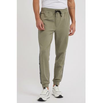 Pantaloni de trening cu benzi logo laterale si snur