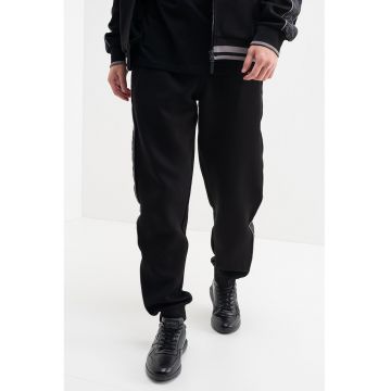 Pantaloni de trening relaxed fit cu segmente laterale cu monograma - Negru/Gri