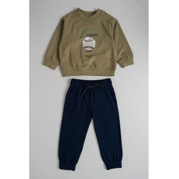 Set de bluza de trening si pantaloni cu imprimeu - 2 piese - Bleumarin/Verde sparanghel
