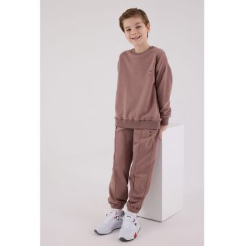 Set de bluza de trening si pantaloni de trening cu broderie discreta - Rosu stins