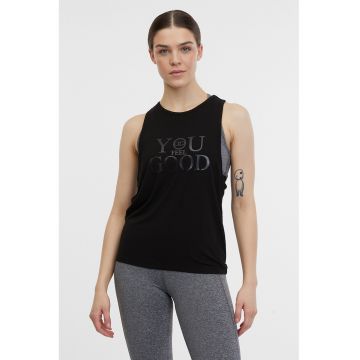 Top cu decupaj pe partea din spate pentru fitness - Negru