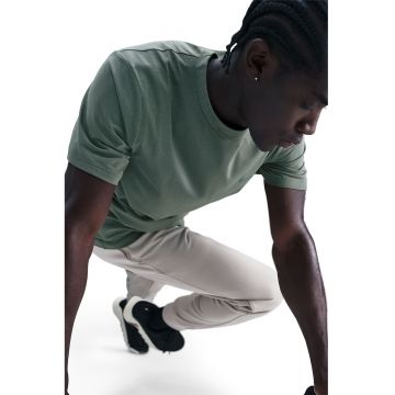 Tricou cu decolteu la baza gatului pentru fitness Hyverse - Verde pal