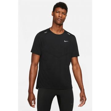Tricou cu tehnologie Dri-Fit pentru alergare Rise 365 - Negru
