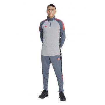 Pantaloni conici cu logo pentru fotbal Tiro Essentials - Negru/Albastru prafuit/Portocaliu mandarina