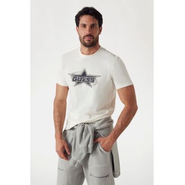 Tricou regular fit cu imprimeu logo pe partea din fata - Alb fildes/Gri inchis