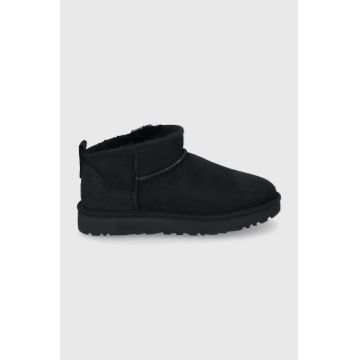 UGG cizme de zăpadă din piele întoarsă Classic Ultra Mini culoarea: negru 1116109.BLK