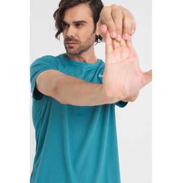 Tricou cu tehnologie Dri-Fit pentru alergare Miler