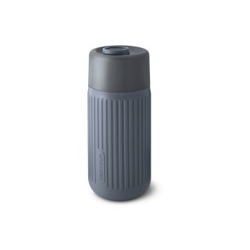 Cană de voiaj gri închis din sticlă 340 ml – Black + Blum