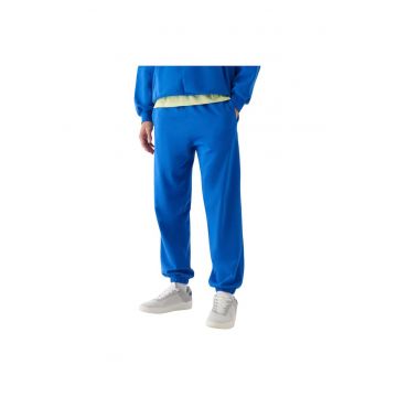 Pantaloni de trening  4FWAW24TTROM0824 - bumbac/poliester - albastru -