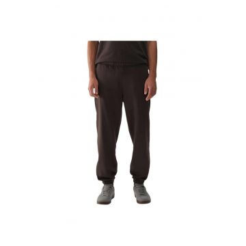 Pantaloni sport barbati  4FWAW24TTROM0824 - talie elastica - bumbac/poliester - maro