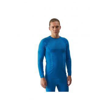 Bluza termica barbati  albastru - material elastic - croiala stramta