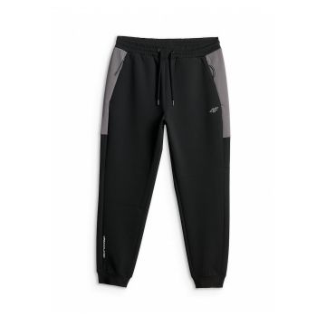 Pantaloni sport barbati  jogger - gri - talie reglabila - buzunare cu fermoar -